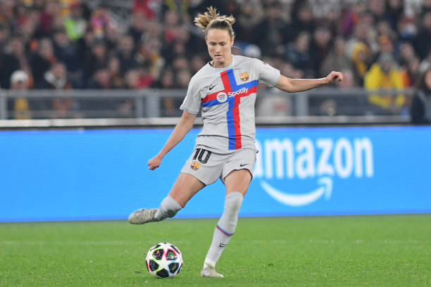 巴萨再度在 巴萨再度在